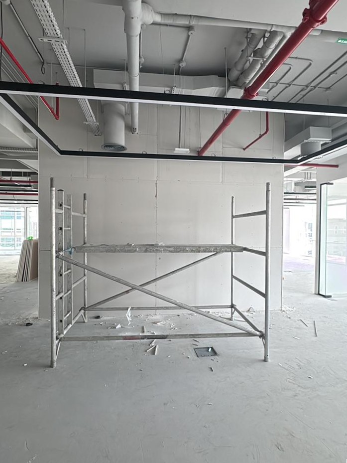 Retail interior site before fit-out work in UAE - Endure Contracting